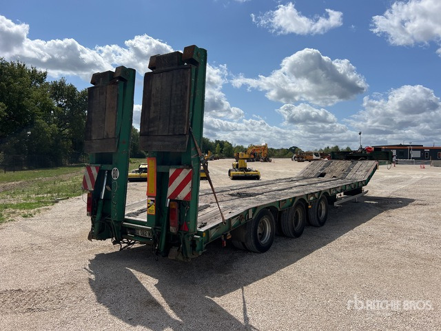 2001 Kaiser S4503F2C Tri/A Semi-Remorque Porte-Engin ... Lowboy Trailer - Niska poluprikolica za prevoz: slika 4 2001 Kaiser S4503F2C Tri/A Semi-Remorque Porte-Engin ... Lowboy Trailer - Niska poluprikolica za prevoz: slika 4