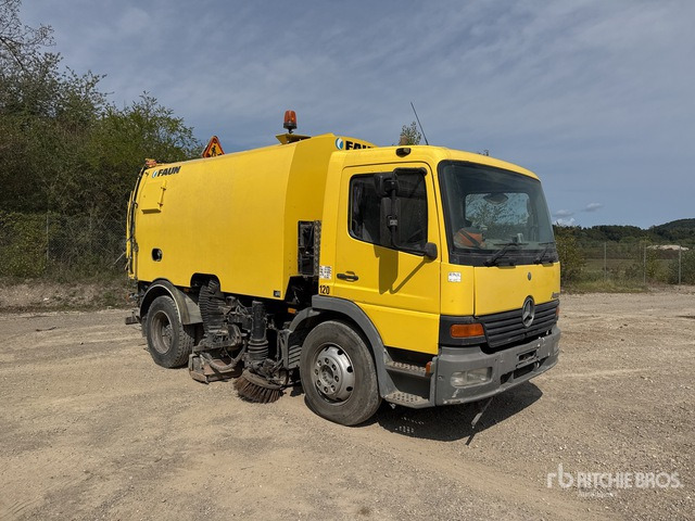 2002 Mercedes-Benz Atego 2001 Faun VIAJET 6 R/L on Balayeuse Sweeper Truck - Autočistilica: slika 2 2002 Mercedes-Benz Atego 2001 Faun VIAJET 6 R/L on Balayeuse Sweeper Truck - Autočistilica: slika 2
