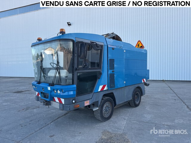 2006 Mathieu Yno C540 2006 Mathieu yno 540 on 4x2 Cam ... Vacuum Excavator Truck - Vakuumska cisterna: slika 2 2006 Mathieu Yno C540 2006 Mathieu yno 540 on 4x2 Cam ... Vacuum Excavator Truck - Vakuumska cisterna: slika 2