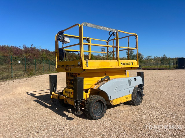 2007 Haulotte Compact 12DX 4x4 Nacelle Ciseaux Scissor Lift - Lift u obliku makaza: slika 2 2007 Haulotte Compact 12DX 4x4 Nacelle Ciseaux Scissor Lift - Lift u obliku makaza: slika 2