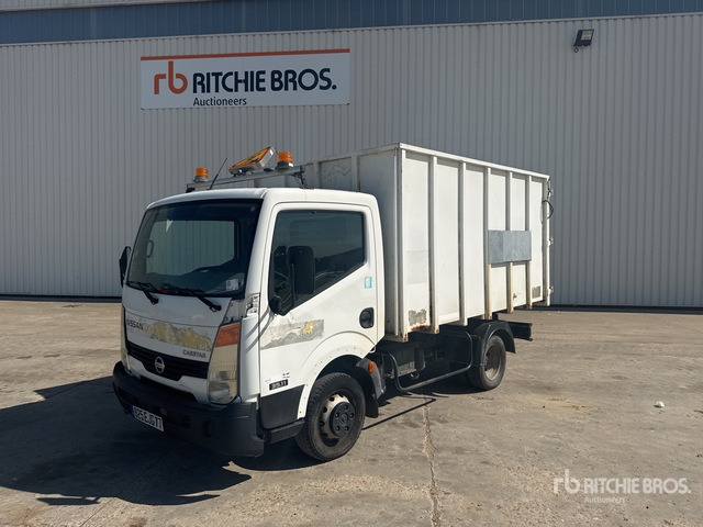 2007 Nissan Cabstar 35.11 4x2 Camion Benne Dump Truck: Light Duty - Istovarivač: slika 1 2007 Nissan Cabstar 35.11 4x2 Camion Benne Dump Truck: Light Duty - Istovarivač: slika 1