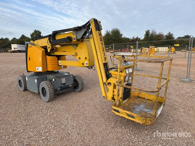 2008 Haulotte HA12IP 2WD Electric Nacelle Articulee ... Articulating Boom Lift - Zglobna platforma: slika 4 2008 Haulotte HA12IP 2WD Electric Nacelle Articulee ... Articulating Boom Lift - Zglobna platforma: slika 4