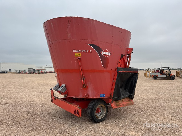 2008 Kuhn Euromix I 1270 Melangeuse Distributrice Livestock Feeder - Prikolica za mešanje stočne hrane: slika 4 2008 Kuhn Euromix I 1270 Melangeuse Distributrice Livestock Feeder - Prikolica za mešanje stočne hrane: slika 4