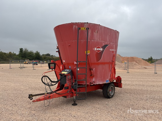 2008 Kuhn Euromix I 1270 Melangeuse Distributrice Livestock Feeder - Prikolica za mešanje stočne hrane: slika 2 2008 Kuhn Euromix I 1270 Melangeuse Distributrice Livestock Feeder - Prikolica za mešanje stočne hrane: slika 2
