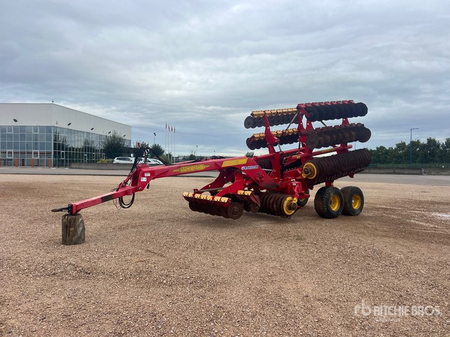 2009 Vaderstad Carrier 650 6.5 m Semi-Mount Dechaumeur A D ... Disc Harrow - Tanjirača: slika 2 2009 Vaderstad Carrier 650 6.5 m Semi-Mount Dechaumeur A D ... Disc Harrow - Tanjirača: slika 2