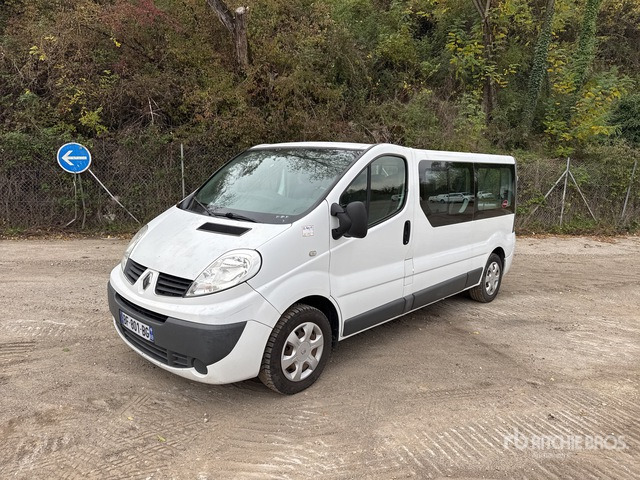 2010 Renault Trafic Minibus Minivan - Putnički kombi: slika 1 2010 Renault Trafic Minibus Minivan - Putnički kombi: slika 1