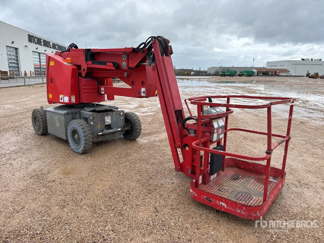 2011 Haulotte HA12IP 2WD Electric Nacelle Articulee ... Articulating Boom Lift - Zglobna platforma: slika 3 2011 Haulotte HA12IP 2WD Electric Nacelle Articulee ... Articulating Boom Lift - Zglobna platforma: slika 3