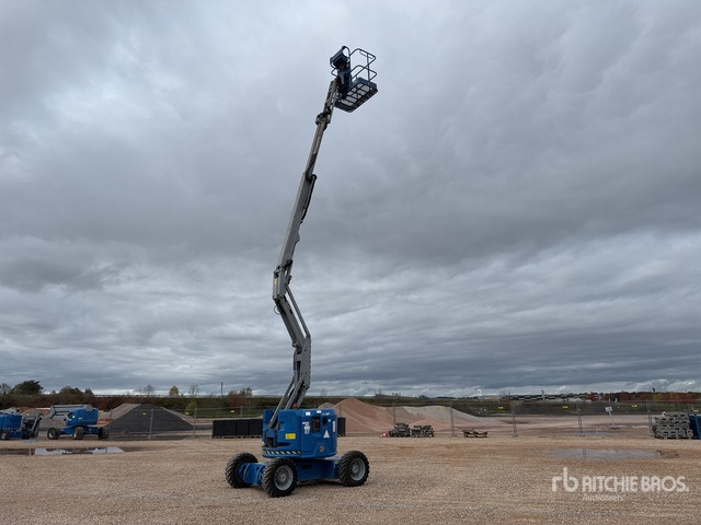 2012 Genie Z34/22 4WD Diesel Nacelle Articulee Articulating Boom Lift - Zglobna platforma: slika 3 2012 Genie Z34/22 4WD Diesel Nacelle Articulee Articulating Boom Lift - Zglobna platforma: slika 3