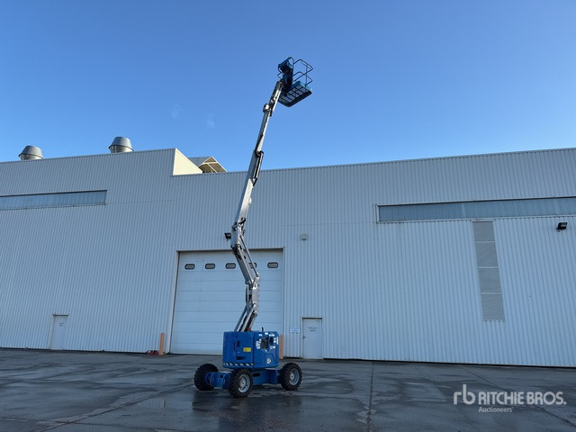 2012 Genie Z34/22 4WD Diesel Nacelle Articulee Articulating Boom Lift - Zglobna platforma: slika 3 2012 Genie Z34/22 4WD Diesel Nacelle Articulee Articulating Boom Lift - Zglobna platforma: slika 3