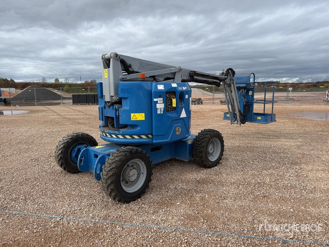 2012 Genie Z34/22 4WD Diesel Nacelle Articulee Articulating Boom Lift - Zglobna platforma: slika 2 2012 Genie Z34/22 4WD Diesel Nacelle Articulee Articulating Boom Lift - Zglobna platforma: slika 2