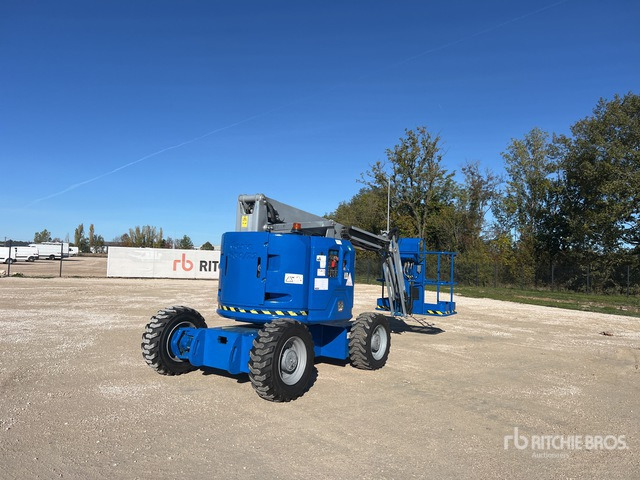 2012 Genie Z34/22 4WD Diesel Nacelle Articulee Articulating Boom Lift - Zglobna platforma: slika 2 2012 Genie Z34/22 4WD Diesel Nacelle Articulee Articulating Boom Lift - Zglobna platforma: slika 2