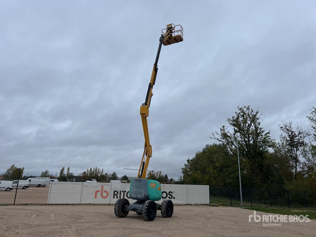 2012 Haulotte HA16PX 4WD Diesel Nacelle Articulee Articulating Boom Lift - Zglobna platforma: slika 3 2012 Haulotte HA16PX 4WD Diesel Nacelle Articulee Articulating Boom Lift - Zglobna platforma: slika 3