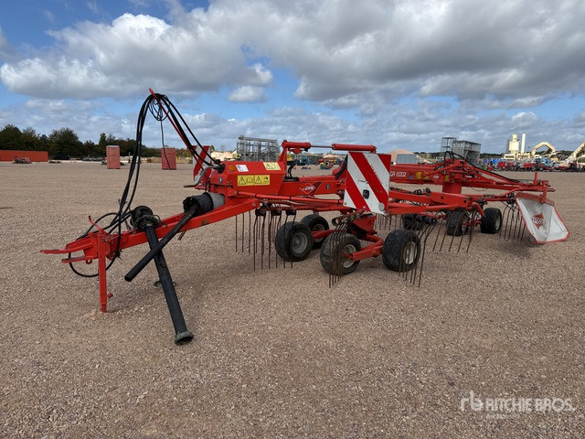 2012 Kuhn GA 6002 6 m Semi-Mount 2 Rotor Andaineur Hay Rake - Prevrtač/ Grabuljač: slika 2 2012 Kuhn GA 6002 6 m Semi-Mount 2 Rotor Andaineur Hay Rake - Prevrtač/ Grabuljač: slika 2