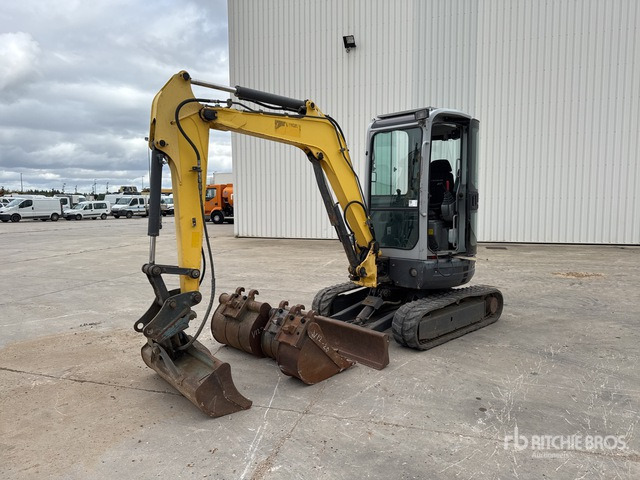 2013 New Holland E35B SR Pelle Sur Chenilles Tracked Excavator - Bager guseničar: slika 1 2013 New Holland E35B SR Pelle Sur Chenilles Tracked Excavator - Bager guseničar: slika 1