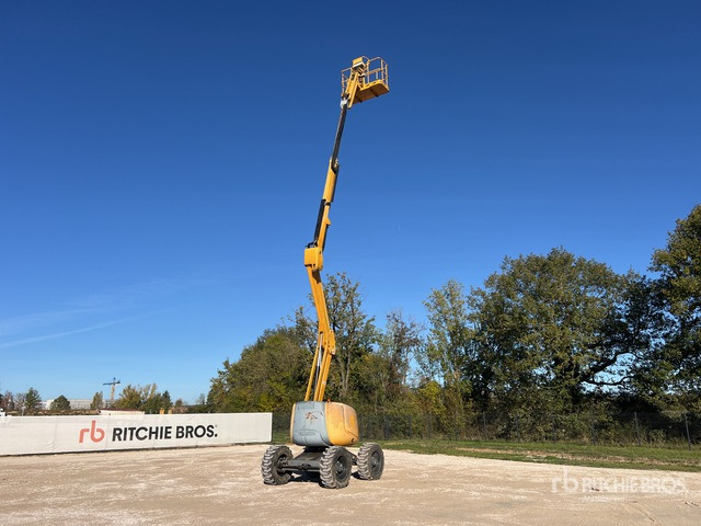 2014 Haulotte HA16PX 4WD Diesel Nacelle Articulee Articulating Boom Lift - Zglobna platforma: slika 3 2014 Haulotte HA16PX 4WD Diesel Nacelle Articulee Articulating Boom Lift - Zglobna platforma: slika 3