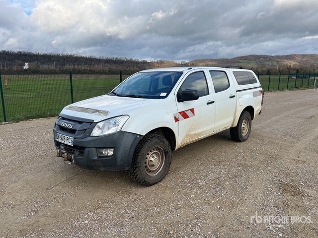 2014 Isuzu D-MAX 4x4 Dual Cab Pickup - Pikap: slika 1 2014 Isuzu D-MAX 4x4 Dual Cab Pickup - Pikap: slika 1