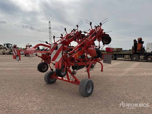 2014 Kuhn GF 10802 T G2 10.8 m 2-Point 10 Rotor Faneuse Hay Tedder - Prevrtač/ Grabuljač: slika 3 2014 Kuhn GF 10802 T G2 10.8 m 2-Point 10 Rotor Faneuse Hay Tedder - Prevrtač/ Grabuljač: slika 3