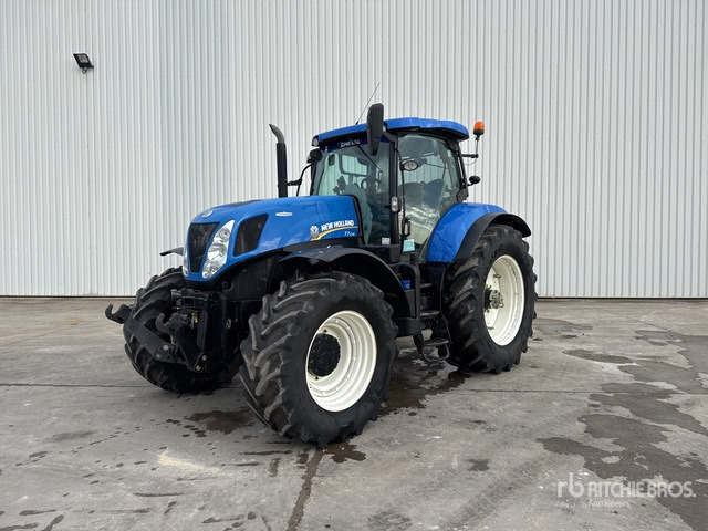 2015 New Holland T7.235 Auto Command 4x4 Tracteur Agricole 4WD Tractor - Traktor: slika 1 2015 New Holland T7.235 Auto Command 4x4 Tracteur Agricole 4WD Tractor - Traktor: slika 1