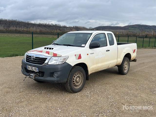 2015 Toyota Hilux 4x4 Extended Cab 4x4 Pickup - Pikap: slika 1 2015 Toyota Hilux 4x4 Extended Cab 4x4 Pickup - Pikap: slika 1
