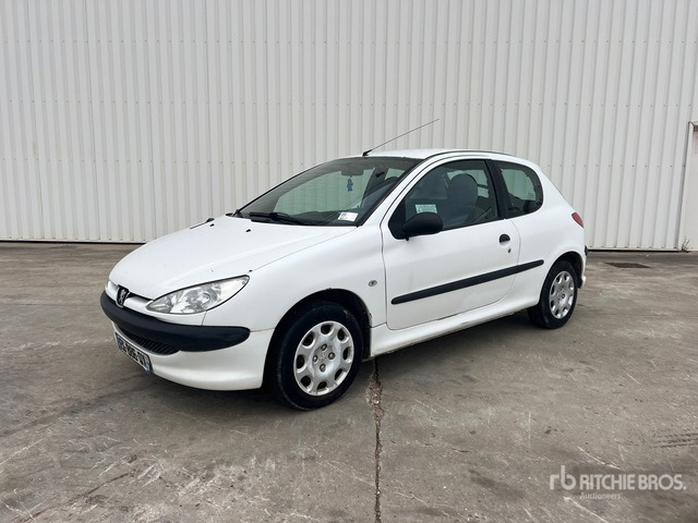 2004 Peugeot 206 Vehicule Utilitaire Cargo Van - Dostavno vozilo: slika 2 2004 Peugeot 206 Vehicule Utilitaire Cargo Van - Dostavno vozilo: slika 2