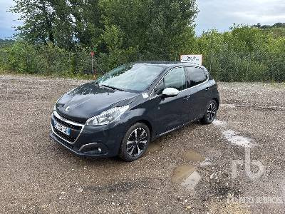 PEUGEOT 208 - Automobil: slika 1 PEUGEOT 208 - Automobil: slika 1