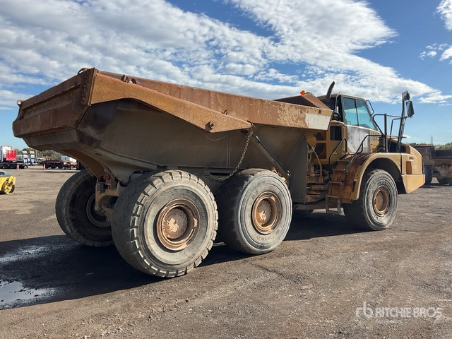 2011 Cat 735 6x6. Articulated Dump Truck - Zglobni kiper: slika 4 2011 Cat 735 6x6. Articulated Dump Truck - Zglobni kiper: slika 4