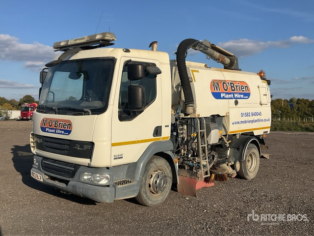 2012 DAF 45.180 2012 Johnston on Sweeper Truck - Autočistilica: slika 1 2012 DAF 45.180 2012 Johnston on Sweeper Truck - Autočistilica: slika 1