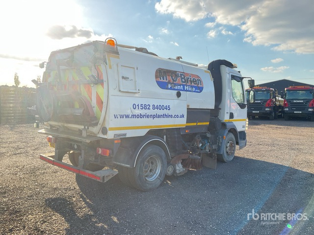 2012 DAF 45.180 2012 Johnston on Sweeper Truck - Autočistilica: slika 3 2012 DAF 45.180 2012 Johnston on Sweeper Truck - Autočistilica: slika 3