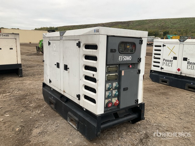 Set generatora 2014 Sdmo R66C3 Sdmo R66 Generator Set Generator Set: slika 1