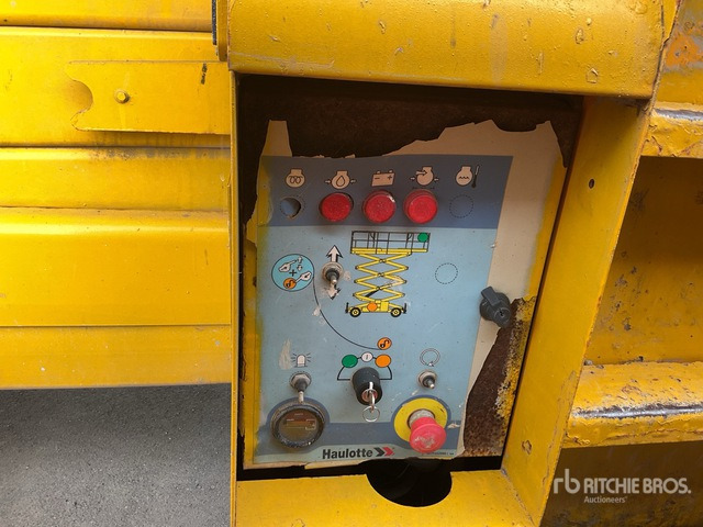 2015 Haulotte H18SX 4x4 Diesel Scissor Lift - Lift u obliku makaza: slika 5 2015 Haulotte H18SX 4x4 Diesel Scissor Lift - Lift u obliku makaza: slika 5