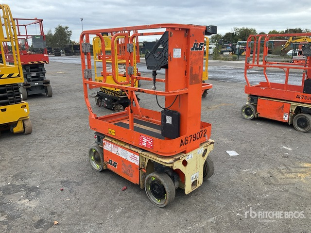 2015 JLG 1230ES Scissor Lift Vertical Mast Lift - Jarbolna penjajuća platforma: slika 3 2015 JLG 1230ES Scissor Lift Vertical Mast Lift - Jarbolna penjajuća platforma: slika 3