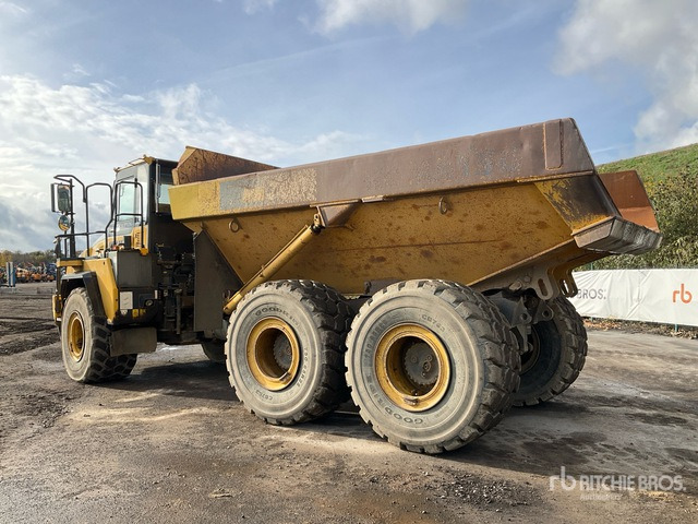 2015 Komatsu HM300-3 Articulated Dump Truck - Zglobni kiper: slika 4 2015 Komatsu HM300-3 Articulated Dump Truck - Zglobni kiper: slika 4