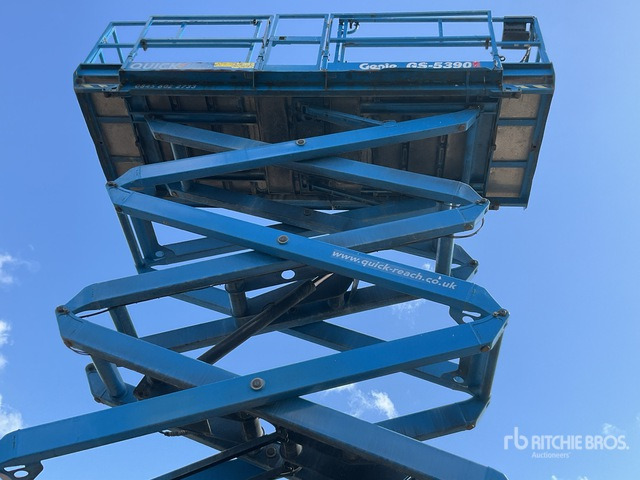 2016 Genie GS5390 4x4 Diesel Scissor Lift - Lift u obliku makaza: slika 4 2016 Genie GS5390 4x4 Diesel Scissor Lift - Lift u obliku makaza: slika 4