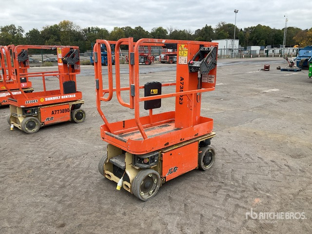 2016 JLG 1230ES Scissor Lift Vertical Mast Lift - Jarbolna penjajuća platforma: slika 4 2016 JLG 1230ES Scissor Lift Vertical Mast Lift - Jarbolna penjajuća platforma: slika 4