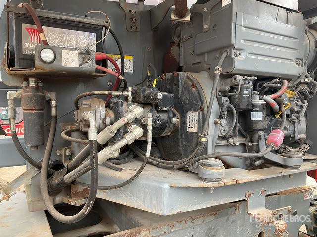 Zglobna platforma 2016 Skyjack SJ51AJ 4WD Diesel Articulating Boom Lift: slika 6