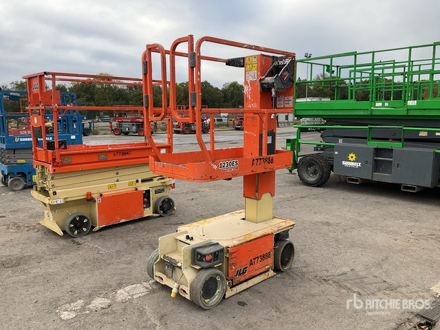 2017 JLG 1230ES Scissor Lift Vertical Mast Lift - Jarbolna penjajuća platforma: slika 1 2017 JLG 1230ES Scissor Lift Vertical Mast Lift - Jarbolna penjajuća platforma: slika 1