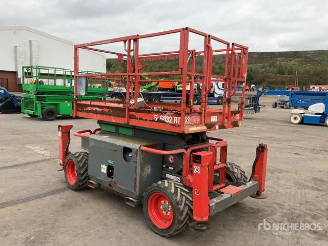 2017 Skyjack SJ6832 RT 4x4 Diesel Scissor Lift - Lift u obliku makaza: slika 4 2017 Skyjack SJ6832 RT 4x4 Diesel Scissor Lift - Lift u obliku makaza: slika 4