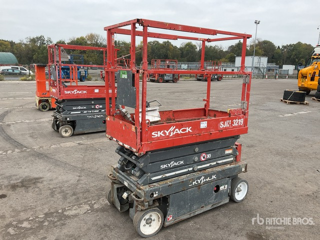 2017 Skyjack SJlll-3219 2017 Skyjack SJlll3219 Scissor Lift Scissor Lift - Lift u obliku makaza: slika 3 2017 Skyjack SJlll-3219 2017 Skyjack SJlll3219 Scissor Lift Scissor Lift - Lift u obliku makaza: slika 3