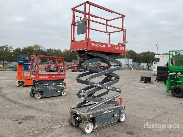 2017 Skyjack SJlll-3219 2017 Skyjack SJlll3219 Scissor Lift Scissor Lift - Lift u obliku makaza: slika 2 2017 Skyjack SJlll-3219 2017 Skyjack SJlll3219 Scissor Lift Scissor Lift - Lift u obliku makaza: slika 2