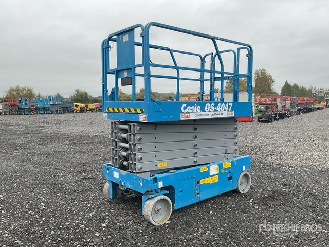 2019 Genie GS4047 2019 Genie GS4047 Scissor Lift Scissor Lift - Lift u obliku makaza: slika 3 2019 Genie GS4047 2019 Genie GS4047 Scissor Lift Scissor Lift - Lift u obliku makaza: slika 3