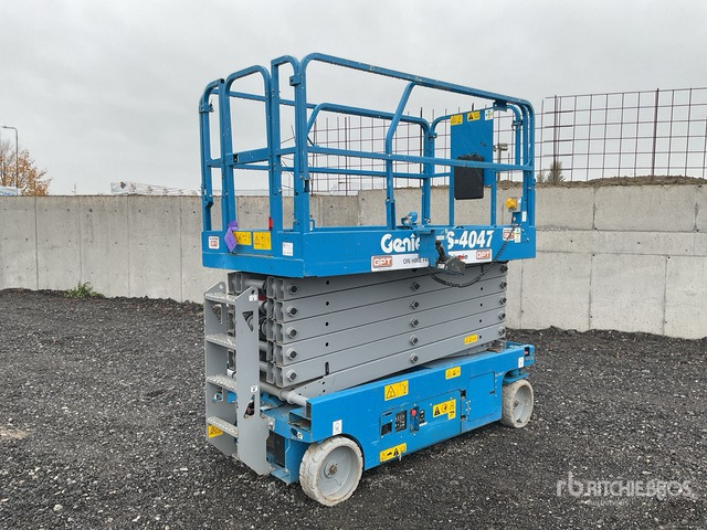 2019 Genie GS4047 2019 Genie GS4047 Scissor Lift Scissor Lift - Lift u obliku makaza: slika 2 2019 Genie GS4047 2019 Genie GS4047 Scissor Lift Scissor Lift - Lift u obliku makaza: slika 2