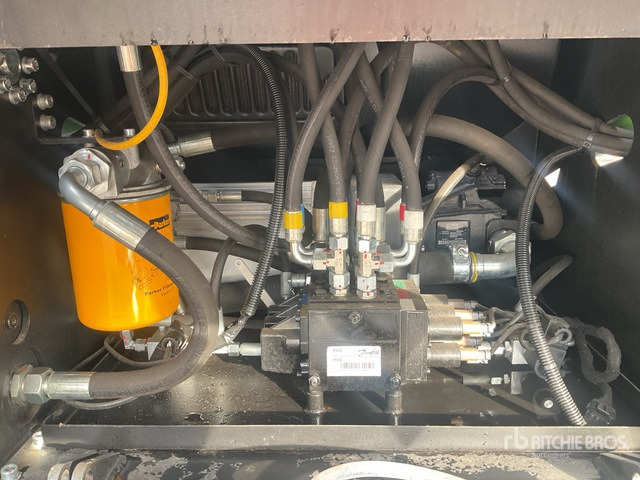 2021 Kovaco Elise 900 Electric Skid Steer Loader - Mini utovarivač: slika 5 2021 Kovaco Elise 900 Electric Skid Steer Loader - Mini utovarivač: slika 5