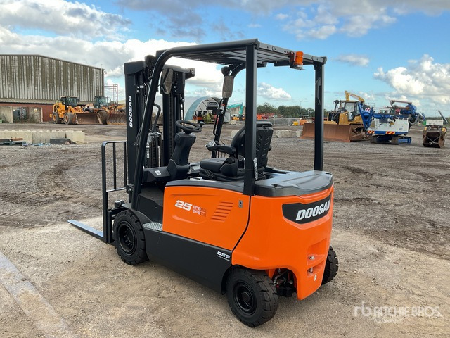 2023 Doosan B25X-7 PLUS 2500 kg Electric Forklift - Električni viljuškar: slika 3 2023 Doosan B25X-7 PLUS 2500 kg Electric Forklift - Električni viljuškar: slika 3