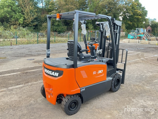2023 Doosan B30X-7 PLUS 3000 kg (Unused) Electric Forklift - Električni viljuškar: slika 3 2023 Doosan B30X-7 PLUS 3000 kg (Unused) Electric Forklift - Električni viljuškar: slika 3