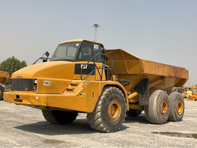 2004 Cat 740 - Zglobni kiper: slika 1 2004 Cat 740 - Zglobni kiper: slika 1