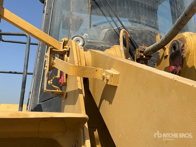 2005 Cat 966G Series II Wheel Loader - Utovarivač točkaš: slika 5 2005 Cat 966G Series II Wheel Loader - Utovarivač točkaš: slika 5