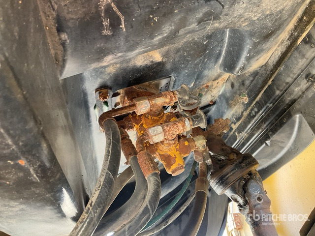 2005 Cat 966G Series II Wheel Loader - Utovarivač točkaš: slika 4 2005 Cat 966G Series II Wheel Loader - Utovarivač točkaš: slika 4