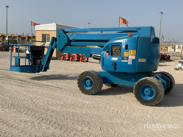 2007 JLG 450AJ 4WD Diesel Articulating Boom Lift - Zglobna platforma: slika 4 2007 JLG 450AJ 4WD Diesel Articulating Boom Lift - Zglobna platforma: slika 4