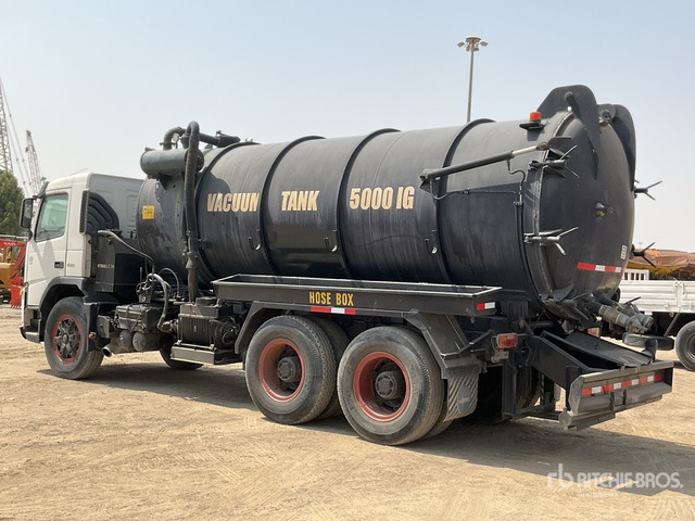 2008 Volvo FM400 6x4 20000 Liters Vacuum Tanker Truck - Vakuumska cisterna: slika 3 2008 Volvo FM400 6x4 20000 Liters Vacuum Tanker Truck - Vakuumska cisterna: slika 3