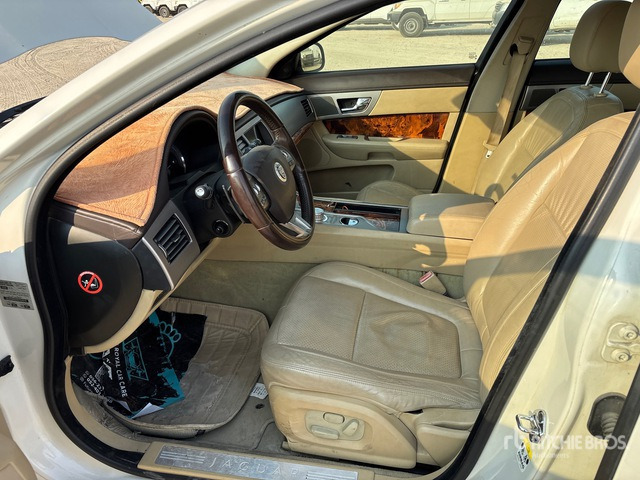 2009 Jaguar XF Automobile - Automobil: slika 5 2009 Jaguar XF Automobile - Automobil: slika 5